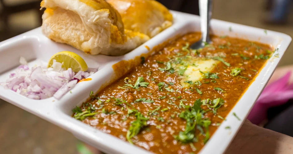 Vegetarian Street Food Specials Only in Mumbai