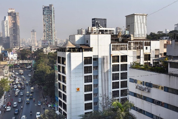 The Shalimar Hotel, Kemps Corner image 2