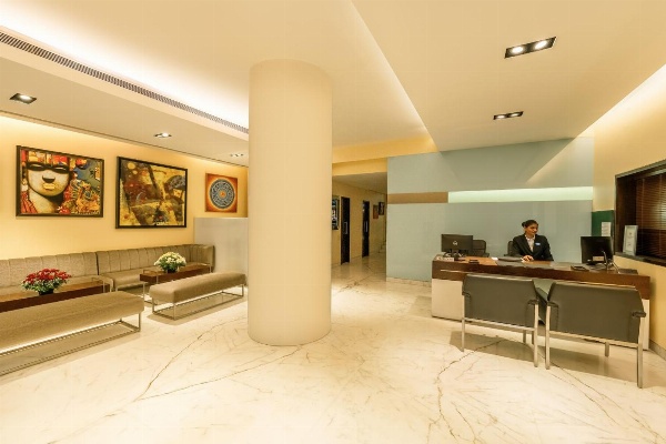 The Shalimar Hotel, Kemps Corner image 3
